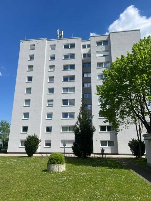 Brück Immobilien - Vermietete 3 Zi.-Eigentumswohnung mit Loggia