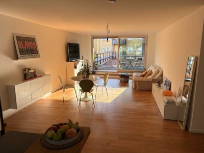 Traumhafte 2-Zimmer-Wohnung mit Dachterrasse