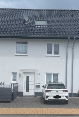 RESERVIERT!!! Modernes Reihenhaus mit Garten in beliebter Lage