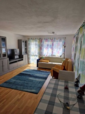 Exklusive 2-Zimmer-Wohnung mit gehobener Innenausstattung mit Balkon in München Pasing