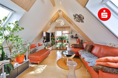 Kein 08/15! Schönes Raum-Ambiente!  3-Zi- Galeriewohnung mit Dachterrasse!