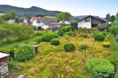 Großzügiges Einfamilienhaus mit viel Potenzial und unverbaubarer Aussicht