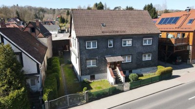 Frei stehendes Ein- bis Zweifamilienhaus
