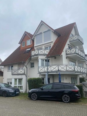 ** GEPFLEGTE 3 ZIMMER WOHNUNG MIT HERRLICHEM BALKON & GARAGENSTELLPLATZ IN ROXHEIM **