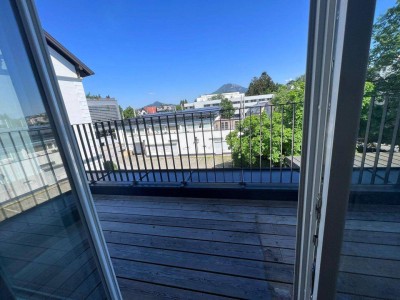 Schöne 3 Zimmer Dachgeschoßwohnung in zentraler Lage Maxglan