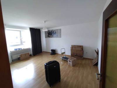 Tolle 2-Zimmer-Wohnung mit Wohnküche und Balkon  im 4. OG,Nähe Bilker Arkaden