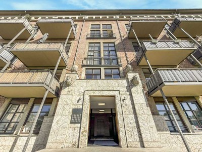 Zentral & charmant: Gründerzeit trifft Familienkomfort - 4 Zimmer, Balkon & TG-Stellplatz