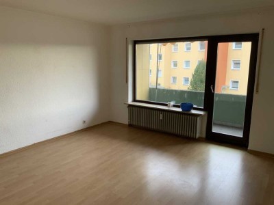 Ansprechende 3Zimmer-Wohnung 3.OG  mit Balkon in Lauf in ruhiger Lage