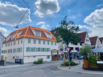 Teilmöbliert City Wohnung: Erstbezug