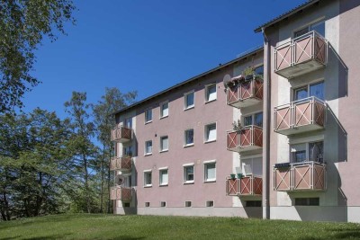 Schön geschnittene 2-Zimmer-Wohnung mit Balkon im Erdgeschoß in Lüdenscheid Buckesfeld !