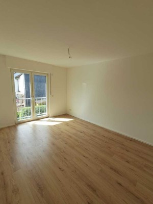 Frisch sanierte 2-Zimmer-Wohnung mit Fußbodenheizung im schönen Hebborn