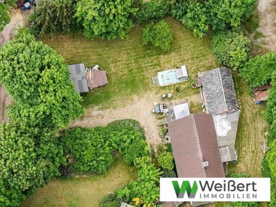 Seltene Chance – 2.200 m² Grundstück mit Wohnhaus 
und zusätzlicher Bebauungsoption!