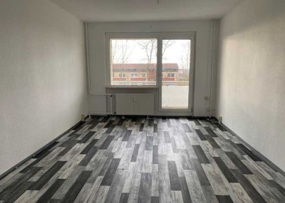 2-Raum-Wohnung mit Wanne und Balkon!