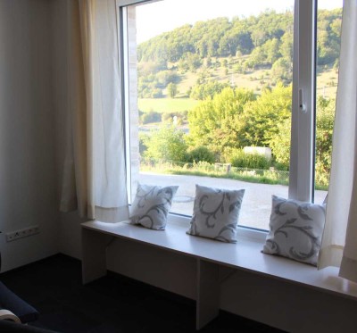 Ruhige, sonnige und möblierte Wohnung