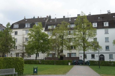 2 Zimmerwohnung in gepflegtem Wohnhaus am Platz der Republik