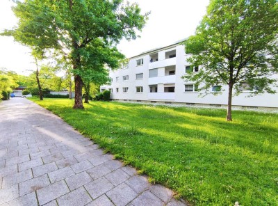 ** Direkt von Vermieter: Schöne, helle 3-Zimmer-Wohnung mit Einbauküche & Loggia **