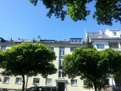 Dachgeschoßwohnung (103qm) mit großem Balkon, Rennbahnstr, 3 Zi, KDB