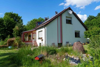 Großzügiges, freistehendes Einfamilienhaus im Grünen vor den Toren Landshuts