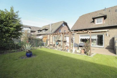 Sofort wohlfühlen: 5-Zi.-DHH mit Garten in Duisburg-Friemersheim