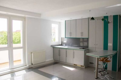 Ab 01.11.2025! Teilmöblierte 2-Raumwohnung...