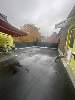 Großzügige 7,5-Zimmer Wohnung mit großer Terrasse  in Neukirchen-Vluyn