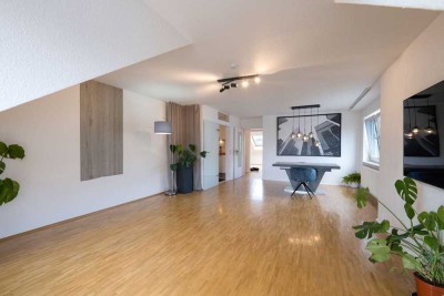Stilvolles Wohnen auf zwei Ebenen – Maisonette mit Weitblick in Sörgenloch