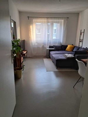Schöne 2-Zimmer-Wohnung mit EBK und Balkon in Friedrichstadt