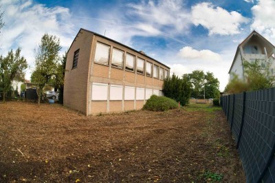 Besondere Immobilie für Individualisten auf großen Grundstück