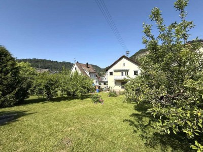 Sonniges Einfamilienhaus mit Ausbaupotenzial