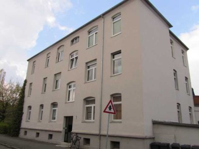 Bezugsfreie und gut aufgeteilte Eigentumswohnung mit Garage nahe der TU