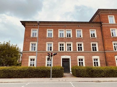 Exklusive 6-Zimmer Maisonettewohnung in zentraler Lage Altbau - Denkmalschutz - 697