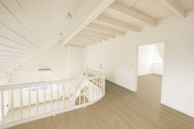 XXL Maisonette-Wohnung mit großer Terrasse, Klimaanlage Kaminofen & Outdoorgrill in AB-Schweinheim