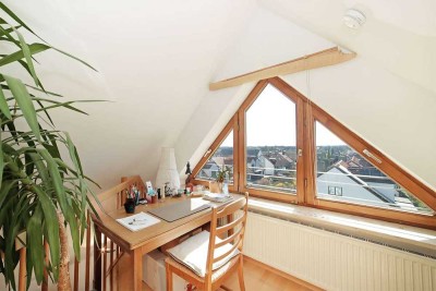 Dachgeschoss-Wohnung mit dem besonderen "Etwas"