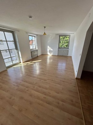 1-Zimmer-Wohnung mit Balkon in Pleiskirchen