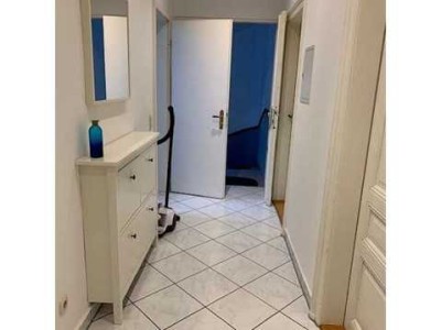 Möblierte 4 Zimmer Wohnung in Rödelheim im 3. OG