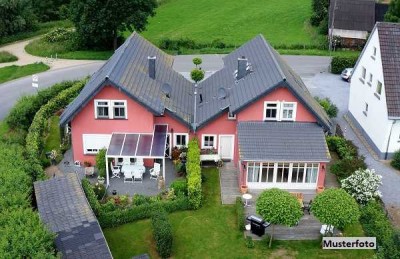 Doppelhaushälfte, Terrasse, Garten, Garage