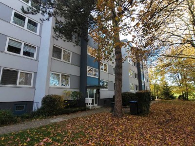 gepflegte 2 Zimmerwohnung mit Balkon in ruhiger und Lage - ideal für Singles und Paare!