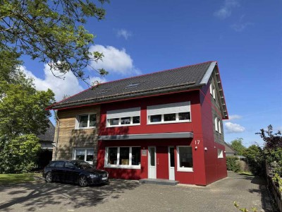== Gemütliche Dachgeschosswohnung in Pottenhausen ==