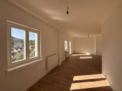 Exklusive Mietwohnung in kernsanierter Jugendstilvilla mit Neckarblick und Wintergarten