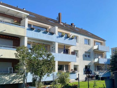 Moderne Eigentumswohnung in gepfelgtem Mehrfamilienhaus in Kerpen. Ab sofort bezugsfrei.