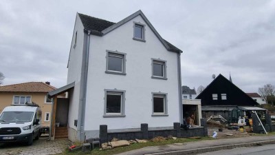 Preiswertes 5-Zimmer-Einfamilienhaus in Grafschaft