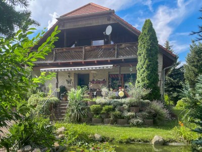 Bezugsfreies Einfamilienhaus mit Terrasse und Garten