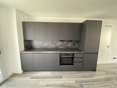 Geschmackvolle 1,5-Raum-Wohnung mit gehobener Innenausstattung mit Balkon und EBK in München Allach