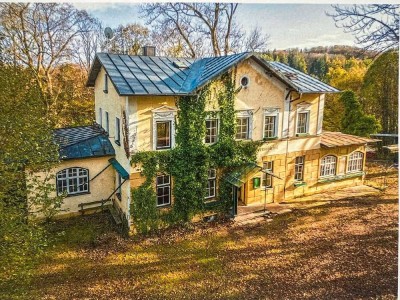 Herrenhaus in Alleinlage zwischen Starnberg und München Gauting