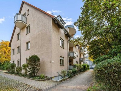 Gepflegte, modernisierungsbedürftige 4-Zimmer-Eigentumswohnung mit Loggia und TG-Stellplatz in Stein