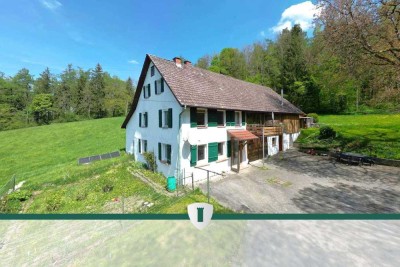 Charmantes Landhaus mit Einliegerwohnung in traumhaft idyllischer Alleinlage