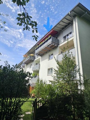 Helle , moderne 3 Zimmer Wohnung mit 2 Balkonen in sehr ruhiger Lage in Ottobrunn inkl. Tiefgarage