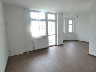 ** Altbaufans aufgepasst!! Modernisierte Altbauwohnung mit Loggia im beliebten Luisenhof **