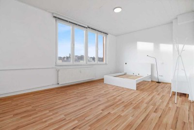 Attraktive renovierte Wohnung in zentraler Lage mit Aufzug