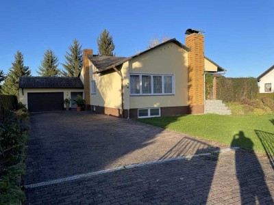 schöner Bungalow mit großer Garage im Süden von Ingolstadt